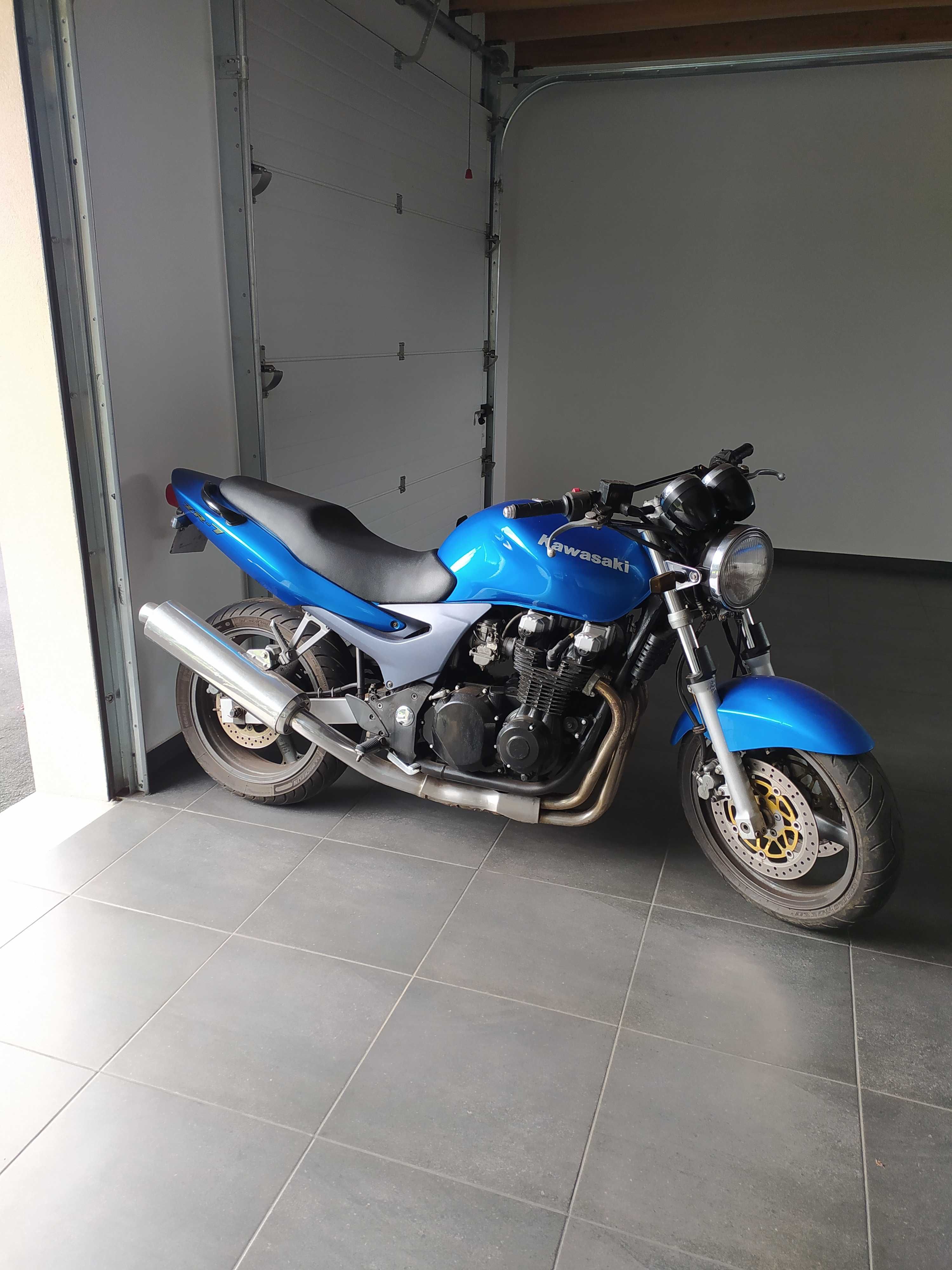 Kawasaki zr 7 2002