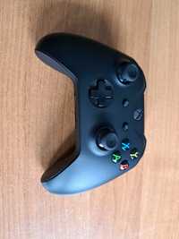 Oryginalny pad Xbox One