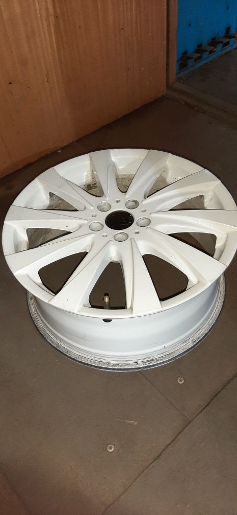 Продам комплект дисков 5×100R17