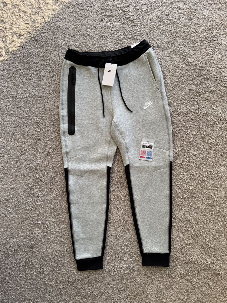 Штаны Nike Tech Fleece 2024