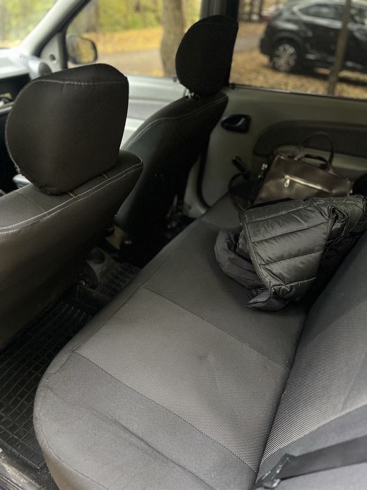 Продам дача логан 2007г