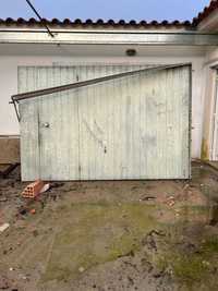 Portão de Garagem Basculante 195 x 296 cm c/ porta