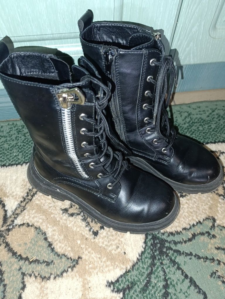 Buty dla dziewczynki r33