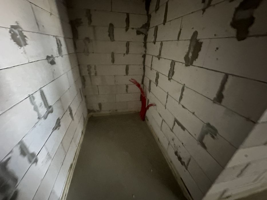 Продається трикімнатна квартира район Канада.