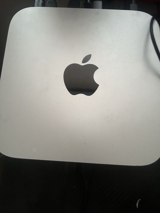 Mac Mini M1 16GB + stacja dokujaca ram stan idealny