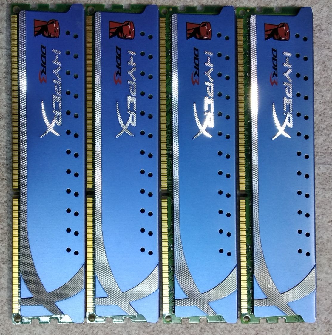 Оперативна пам'ять DDR 3 Kingston 8 GB 4x2Gb 1600MHz