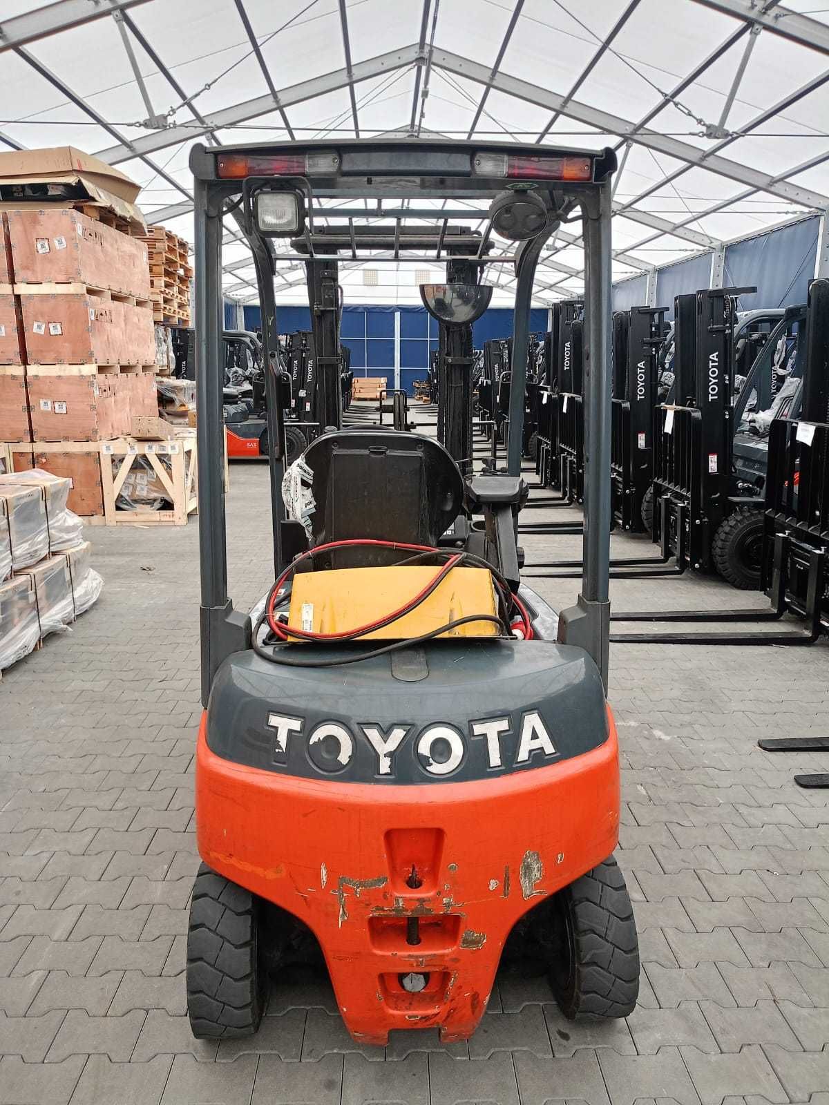 Wózek widłowy TOYOTA 8FBM18, Duplex 3300mm Wolny skok, 1800kg. UDT