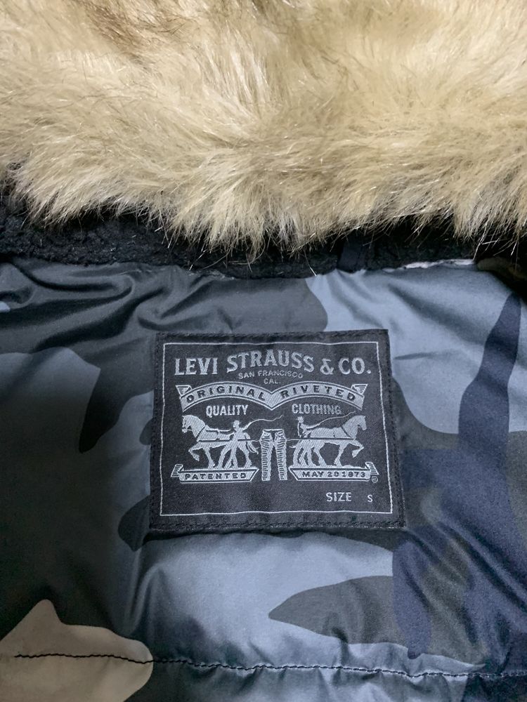 Пуховик Парка Levi’s