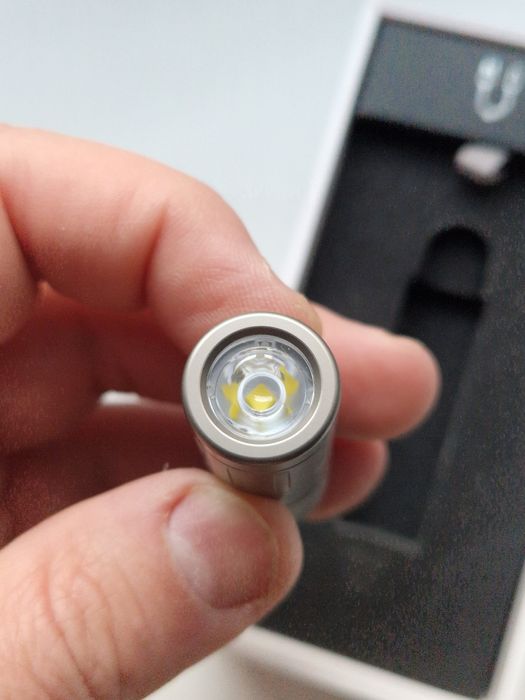 Latarka olight titanium ixv limited