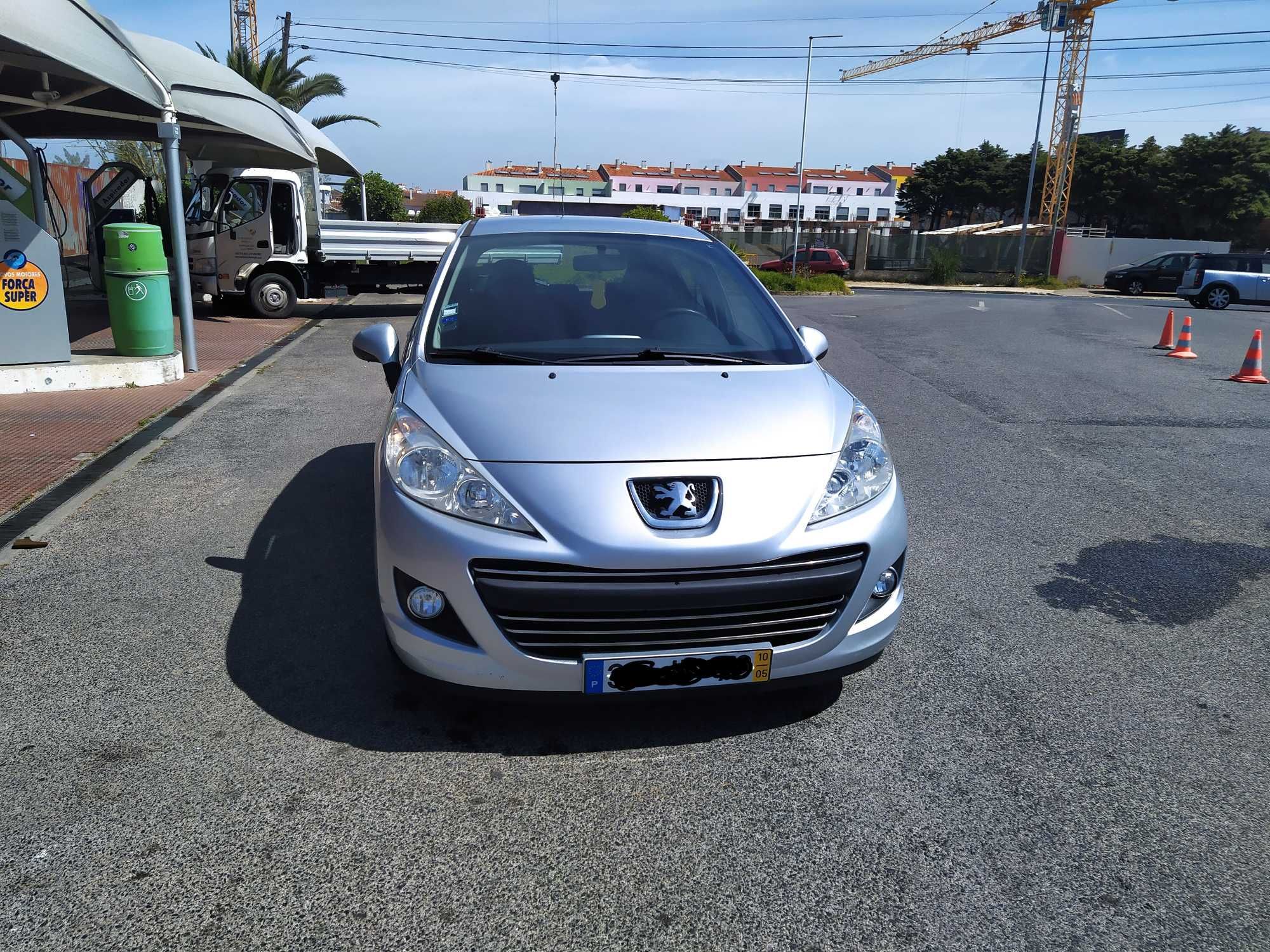 Peugeot 207 Hatchback 1.4 16v 95cv Gasolina (66875 Km)