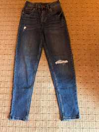 Nowe  spodnie jeansy dla dziewczynki rozmiar 146