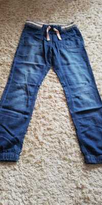 Dziewczęce jeansy bawełniane rozmiar 140