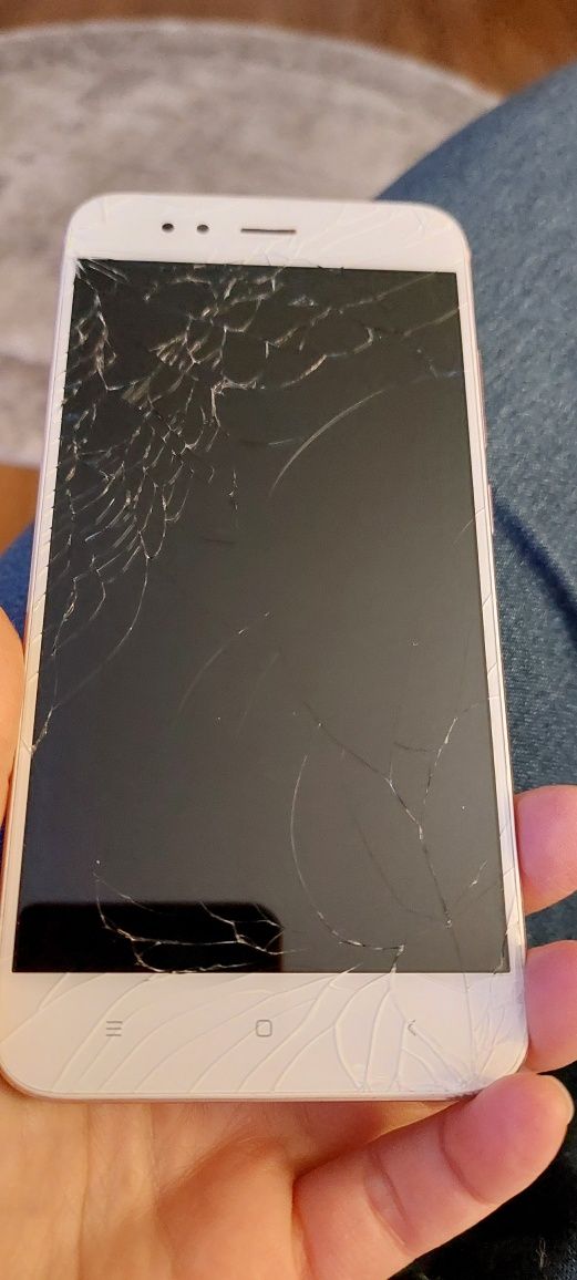 Uszkodzony RedMi A1 na części