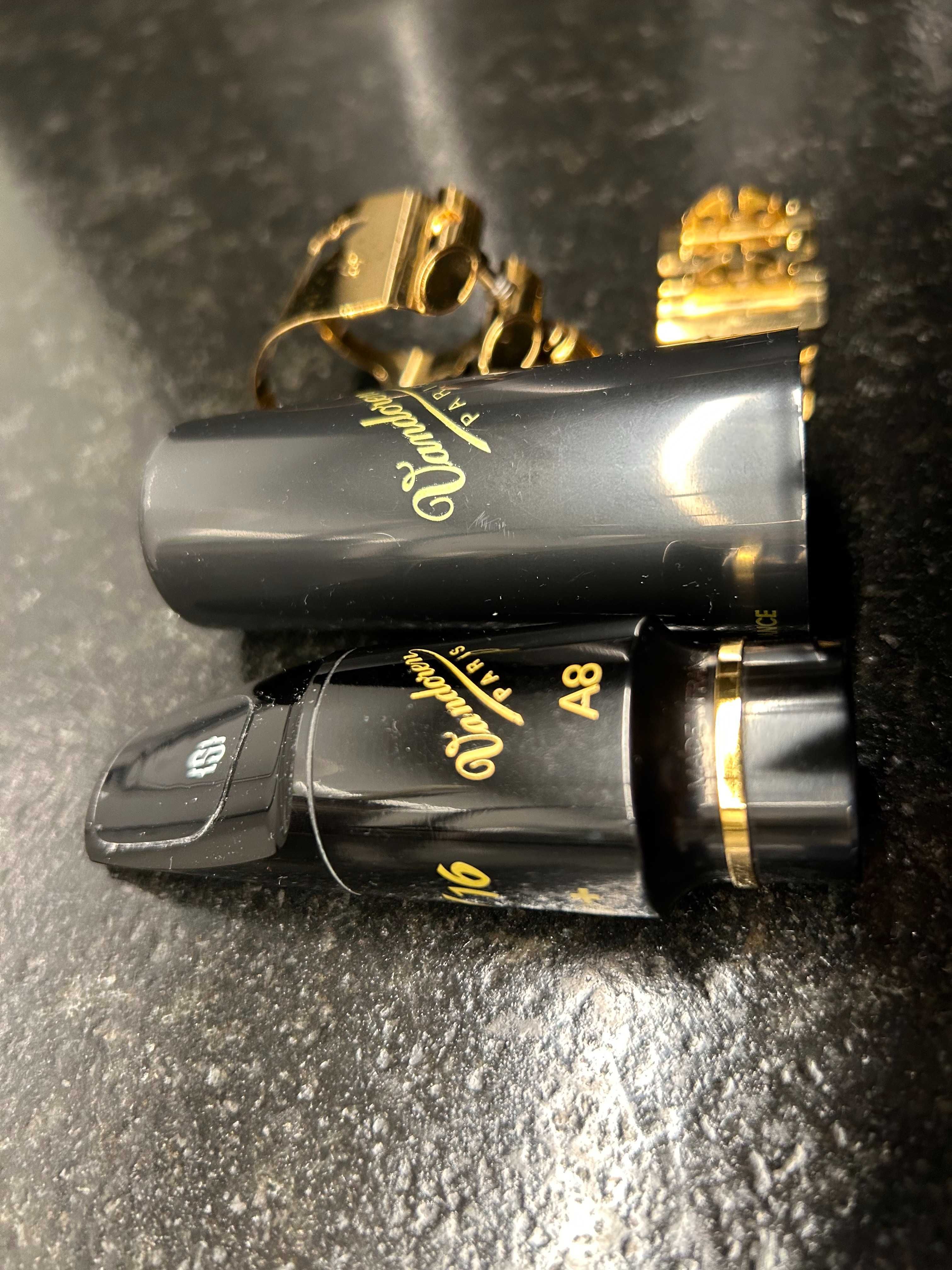 Ustnik Vandoren V16 A8 saksofon + ligatury