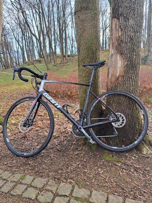 Sprzedam rower szosowy Giant Defy Aluxx