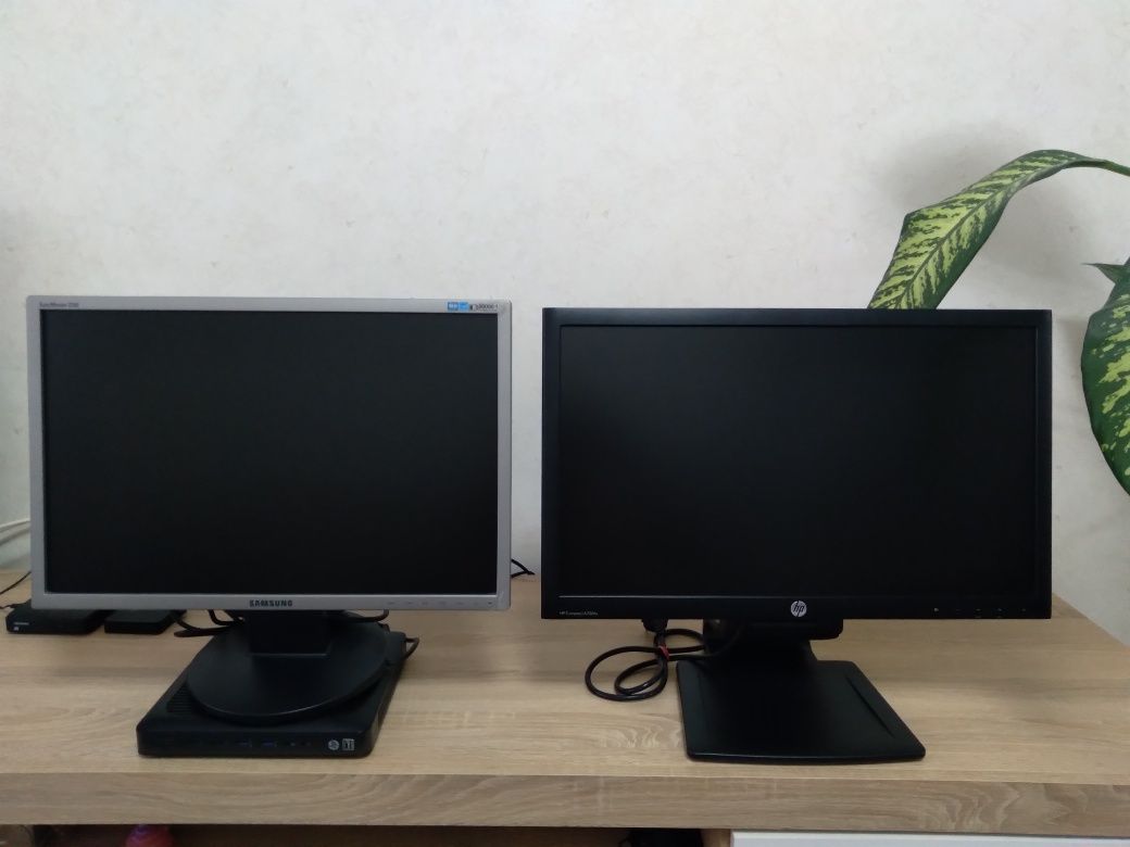 Продаж монітора HP Compaq LA2306x