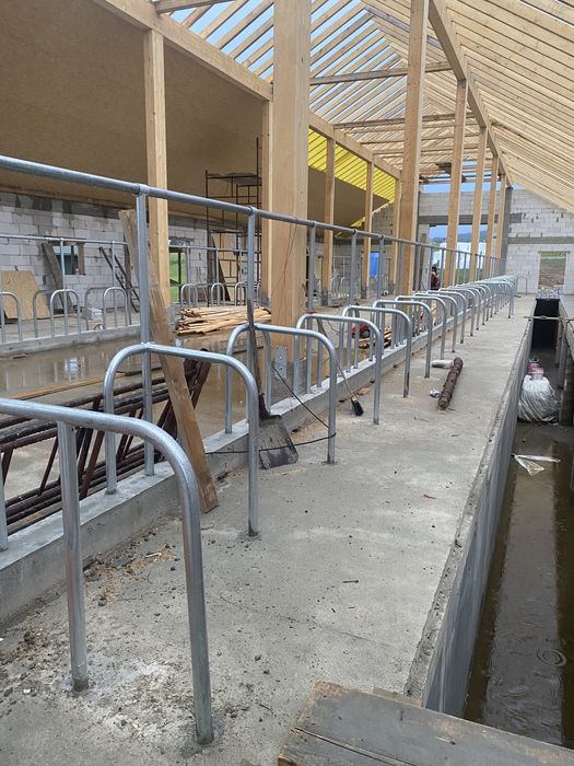 Stanowiska dla krów wygrodzenia dla bydła wygrody brami maty  PROMOCJA