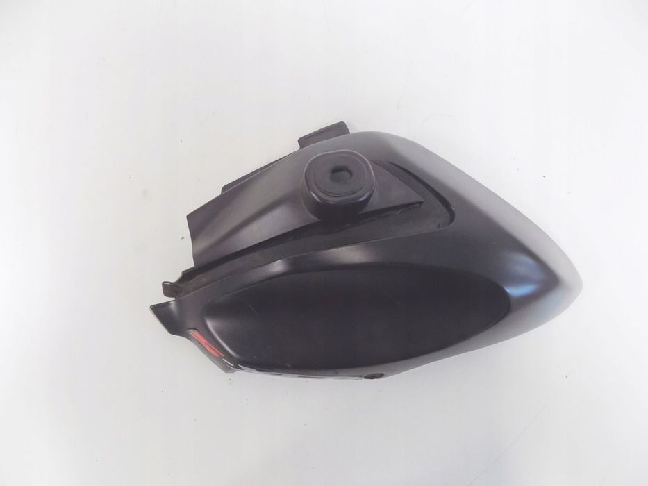 SUZUKI GSX-S 125 NAKŁADKA NA ZBIORNIK BAK PRAWA