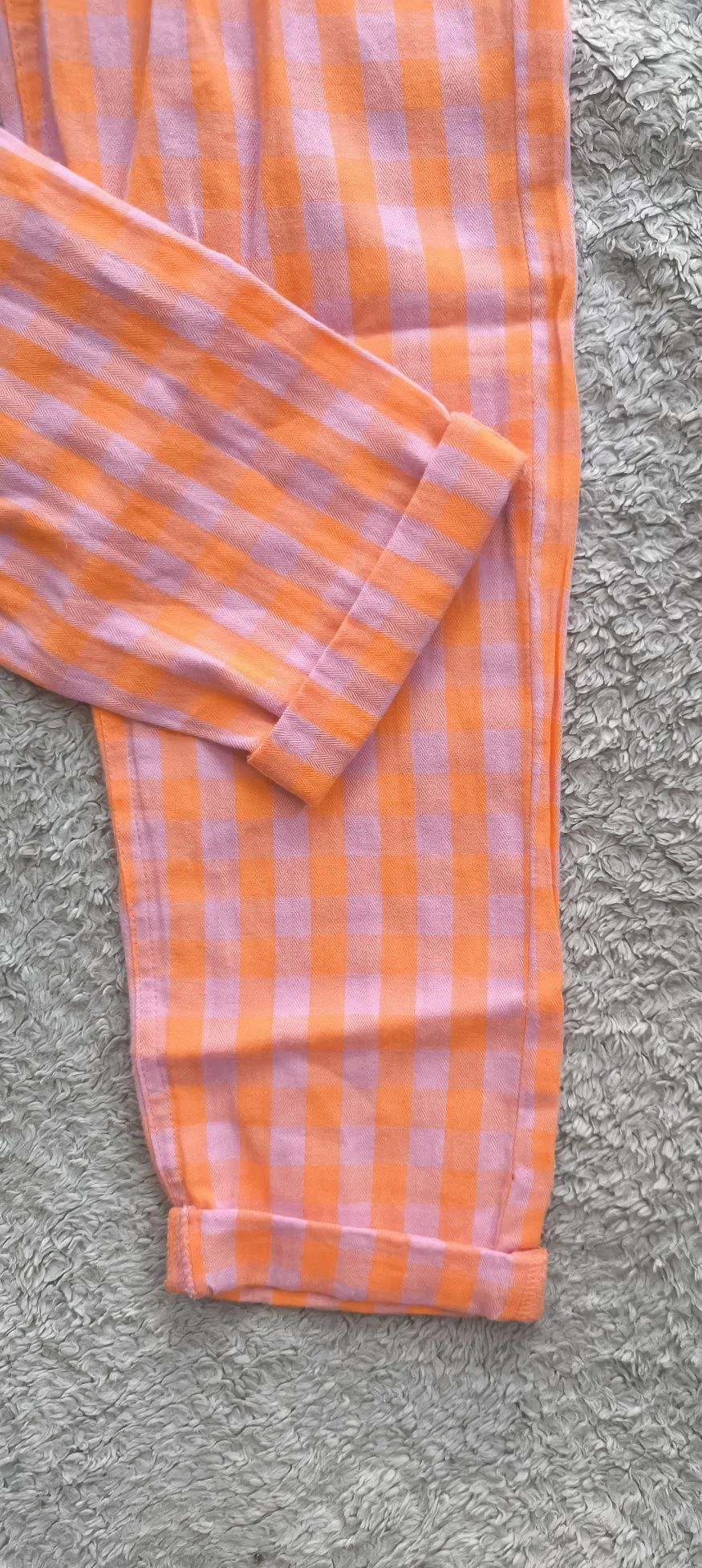 Nowe letnie spodnie tkaninowe coccodrillo r. 122