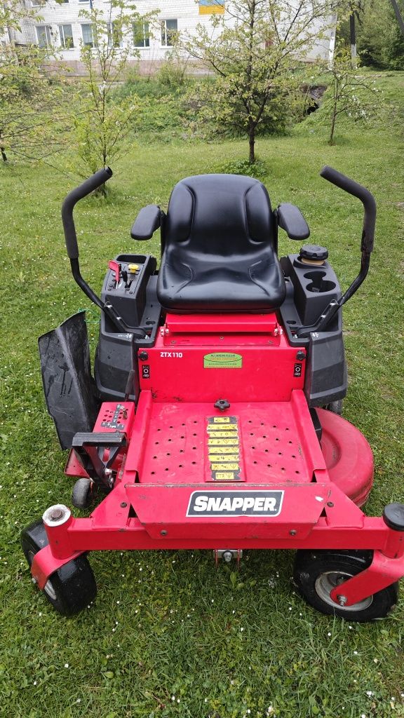 Садовий трактор газонокосарка Snaper ZTX 110 v-tvin Briggs stratton 20