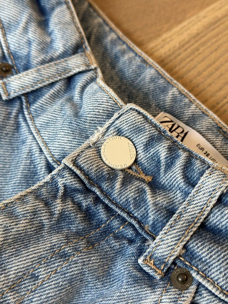 Джинсы ZARA широкие