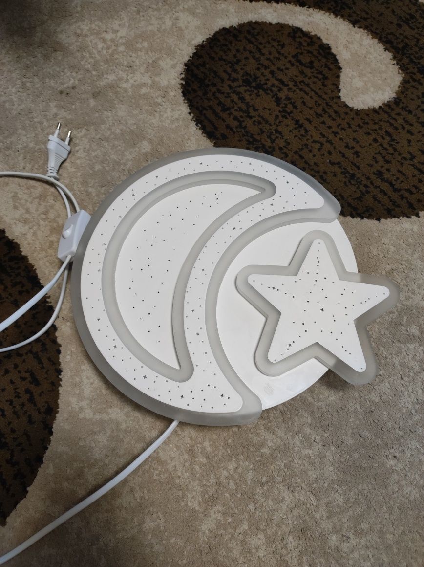 Продам Led люстру 84w