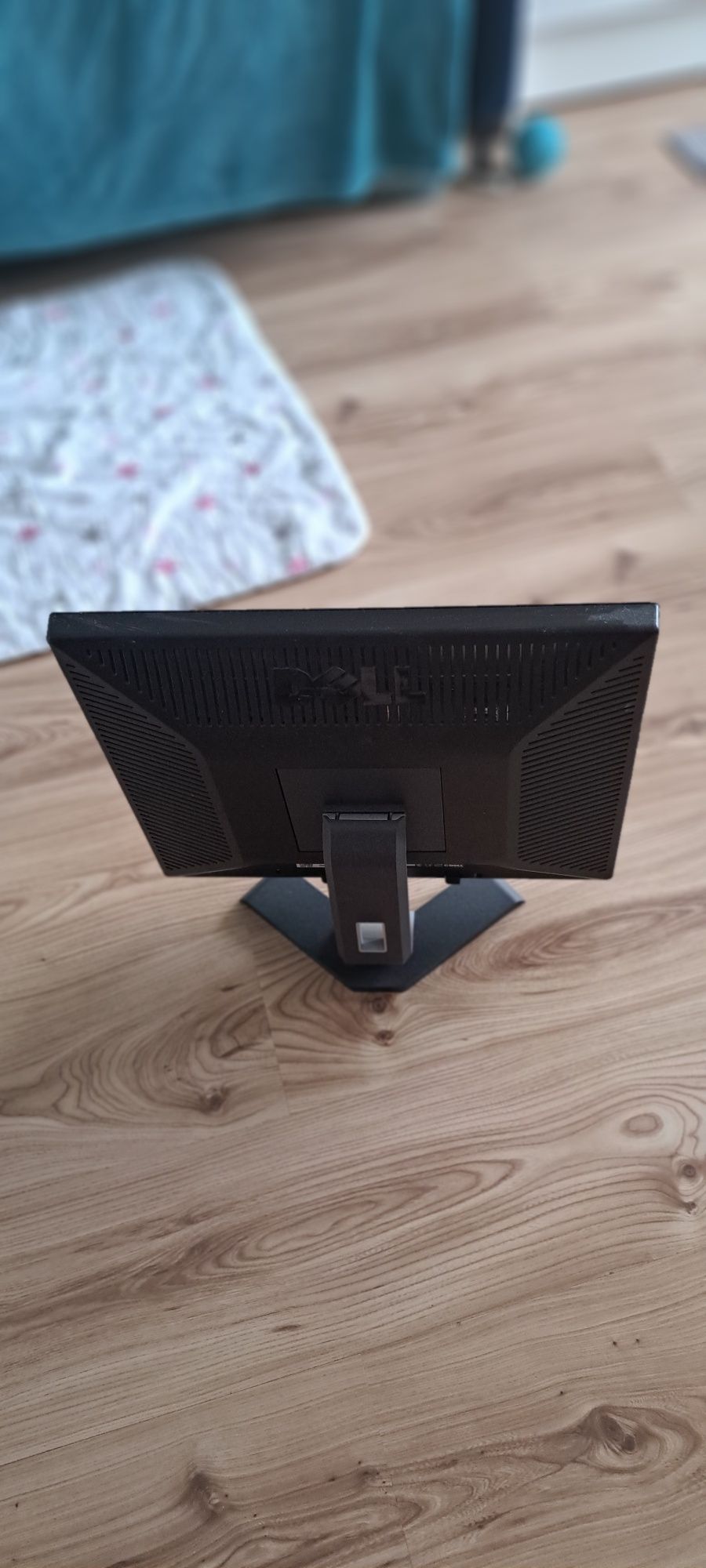 Monitor do komputera firmy Dell