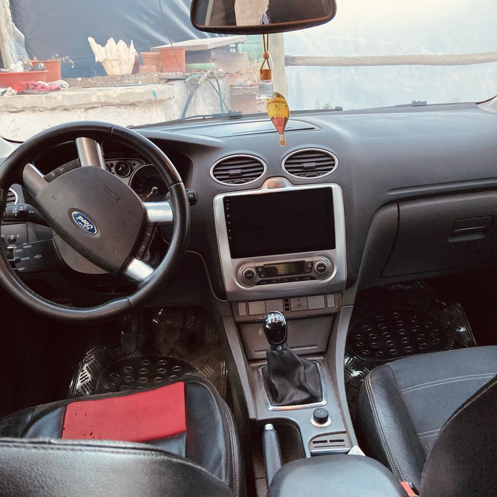Ford focus titanium 2008
