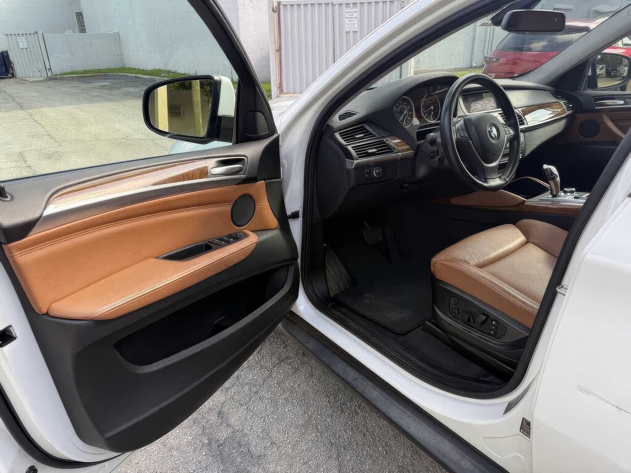 2013 BMW X6 xDrive35i