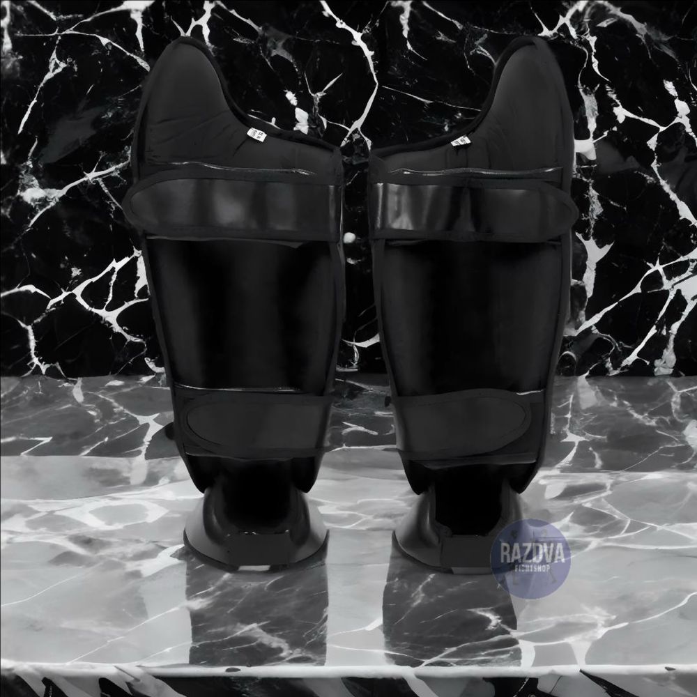Шингарди / захист ніг / накладки Fairtex
