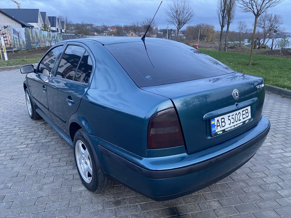 Шкода Октавія тур 1.6 МПІ