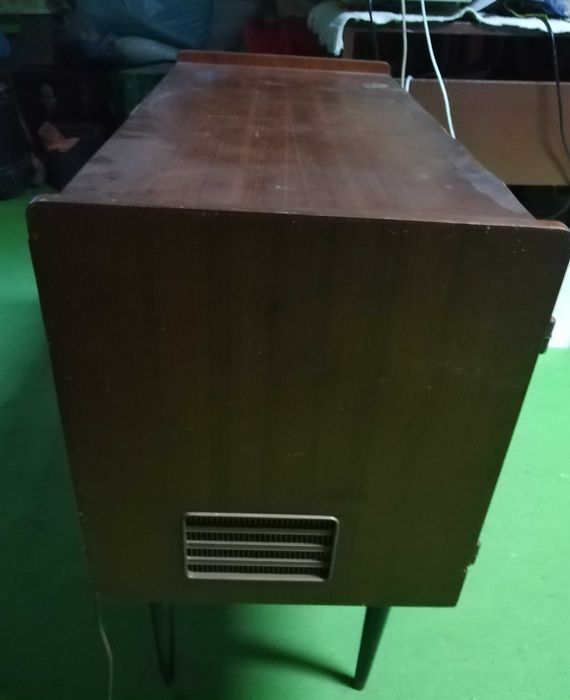 Rádio antigo vintage