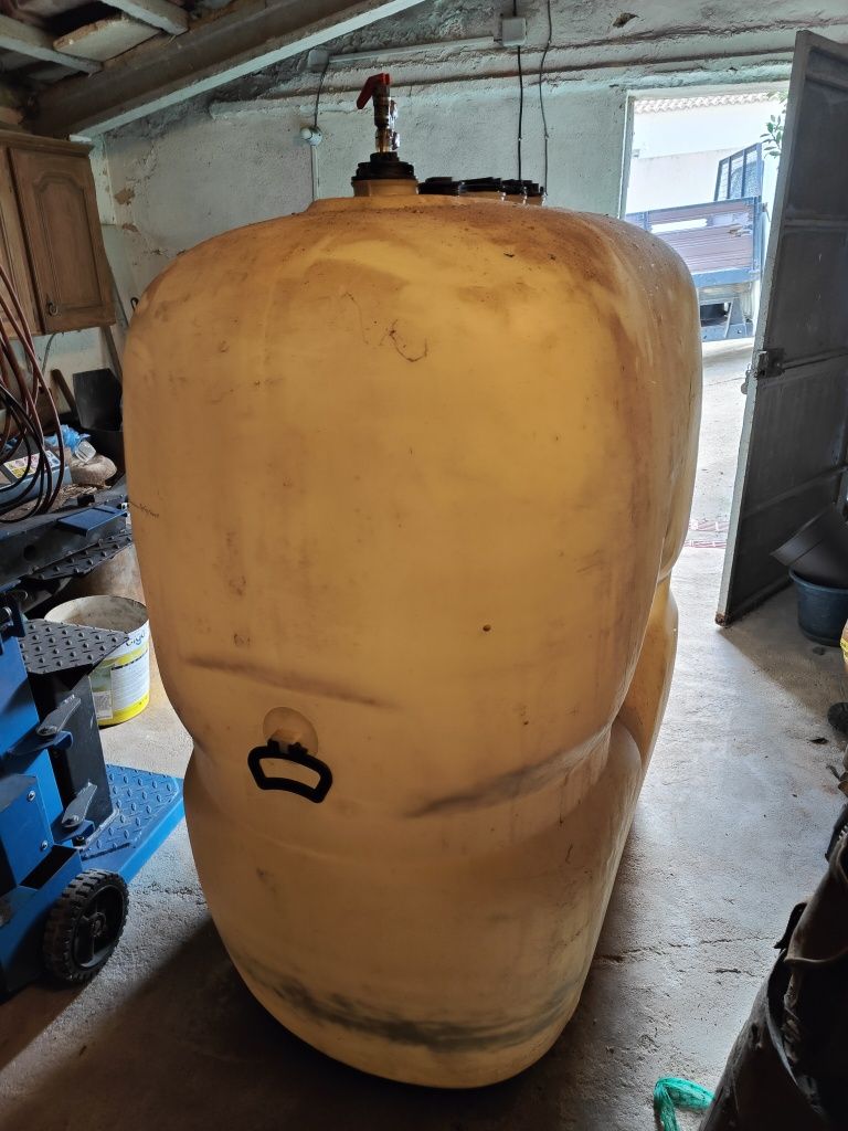 Depósito de gasóleo 1000L
