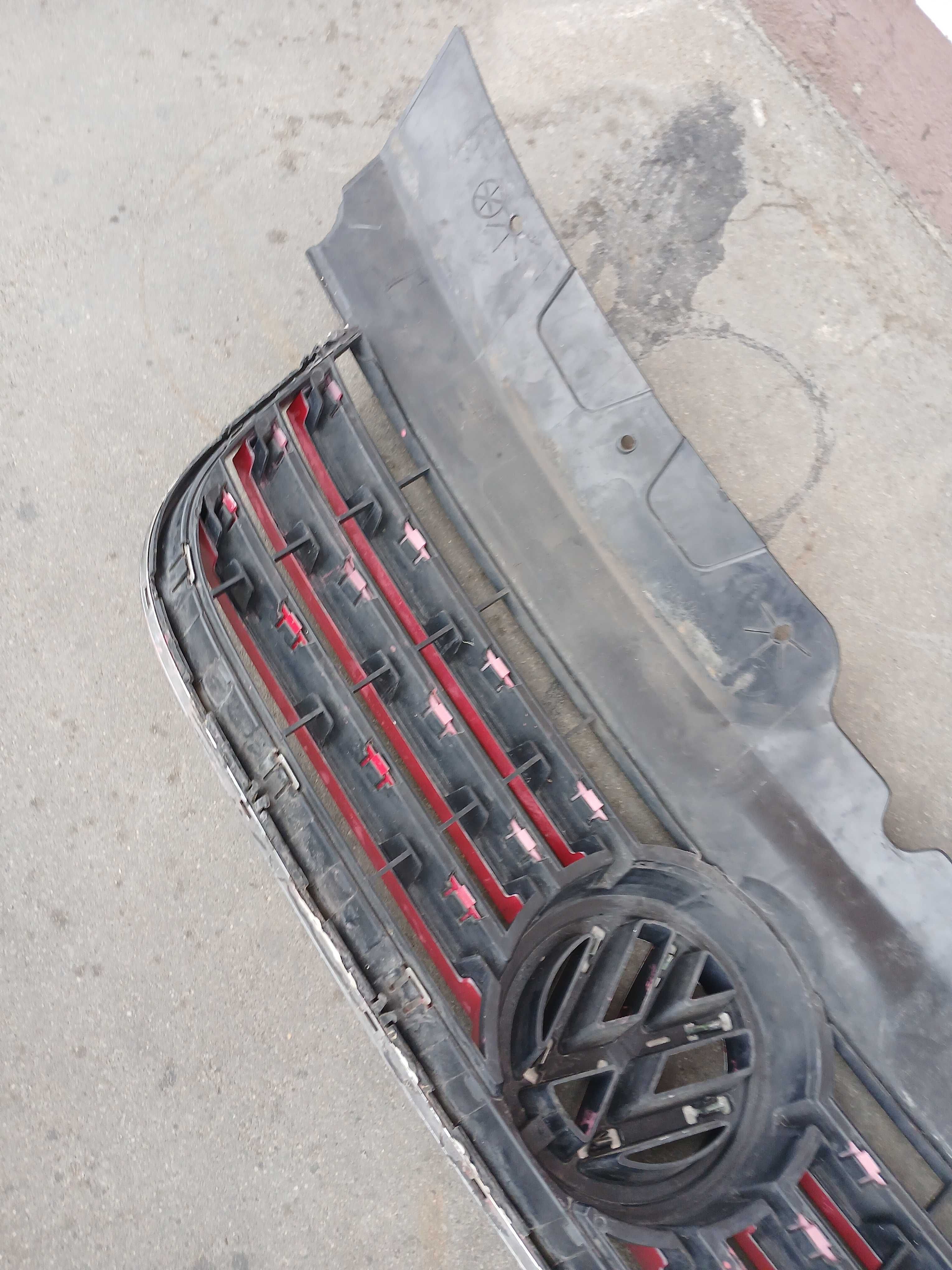 Grill VW Transporter T5 Caravelle  7H5 atrapa
