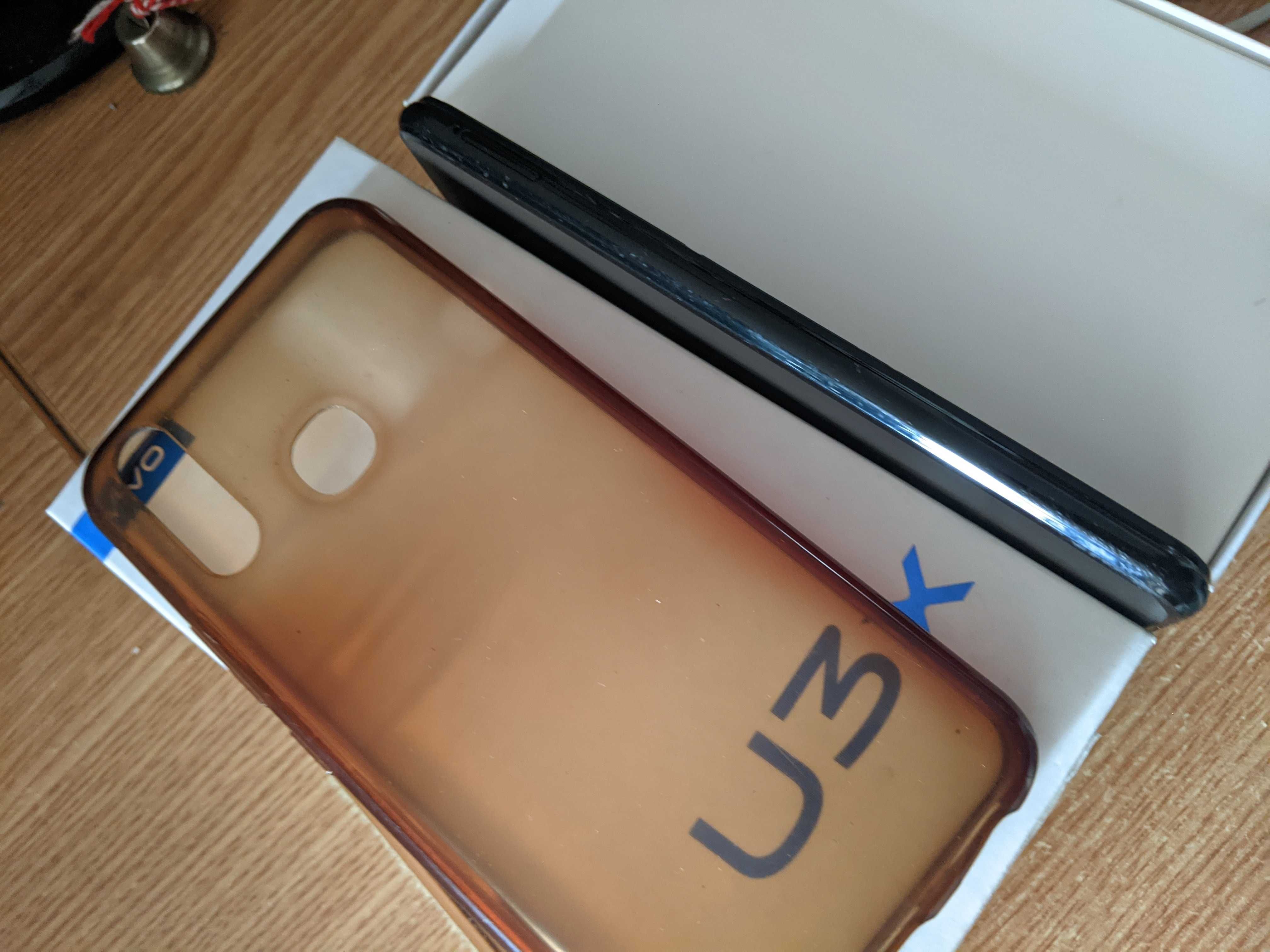 Продам телефон Vivo U3X