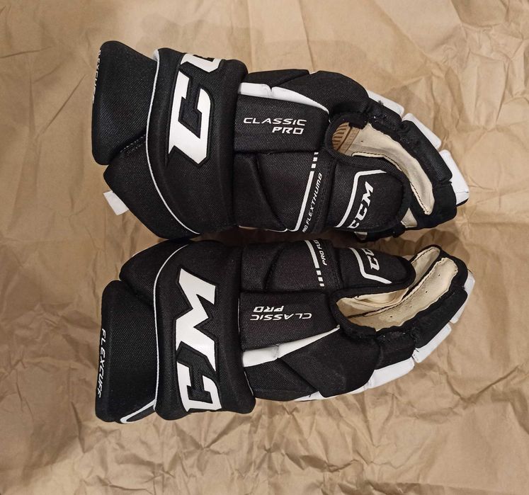 Хоккейные перчатки CCM Tacks Classic Pro