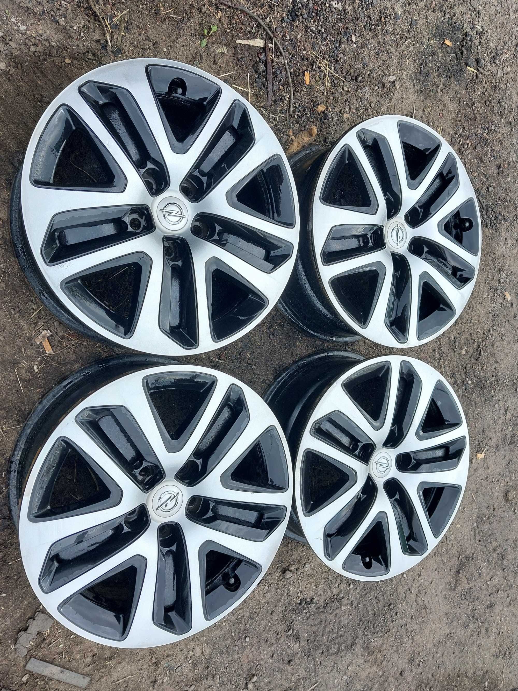 Felgi stalowe 17 5x115 Opel Strukturalne czujniki powietrza Komplet