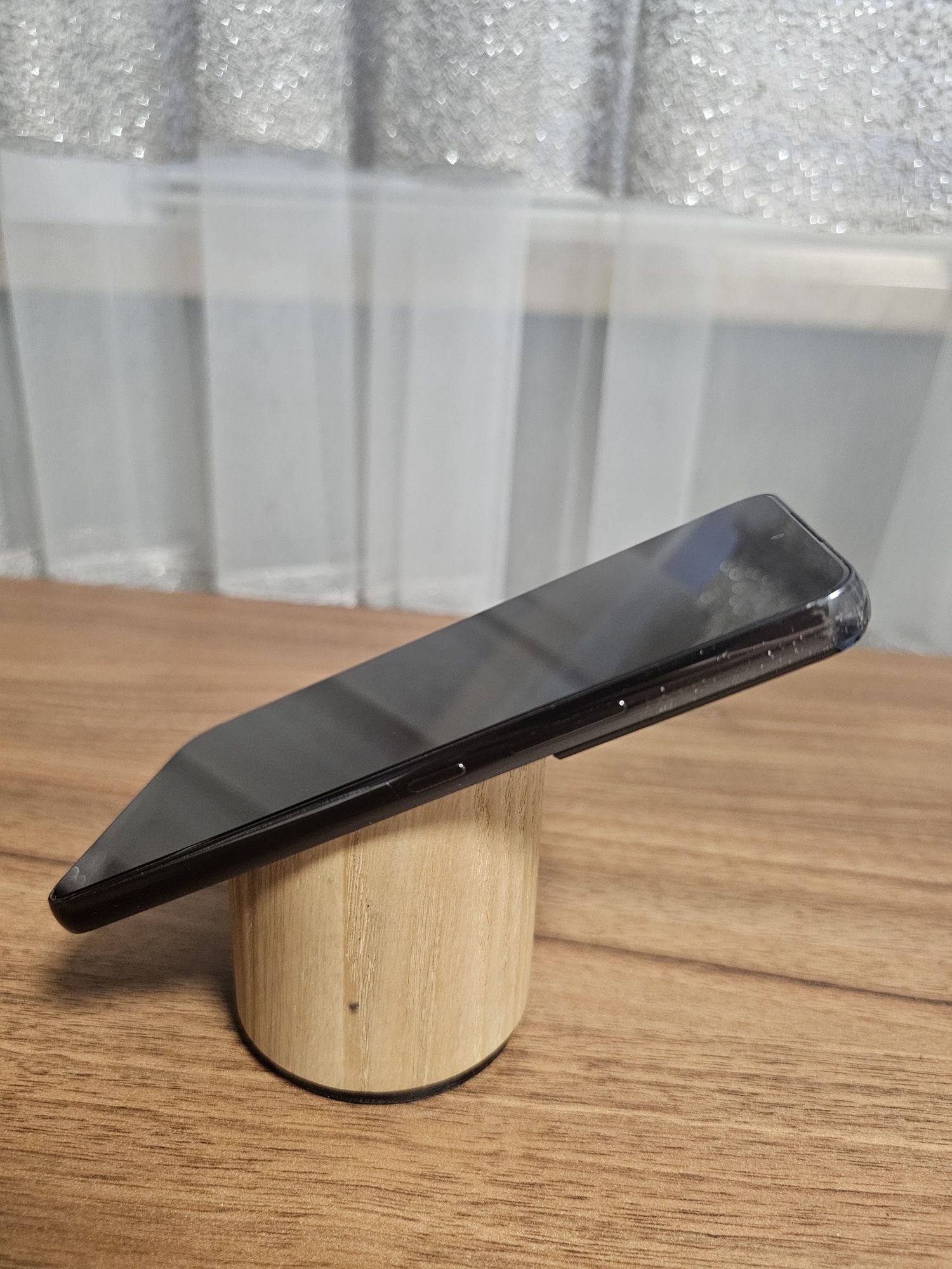 Samsung S22 8/256
