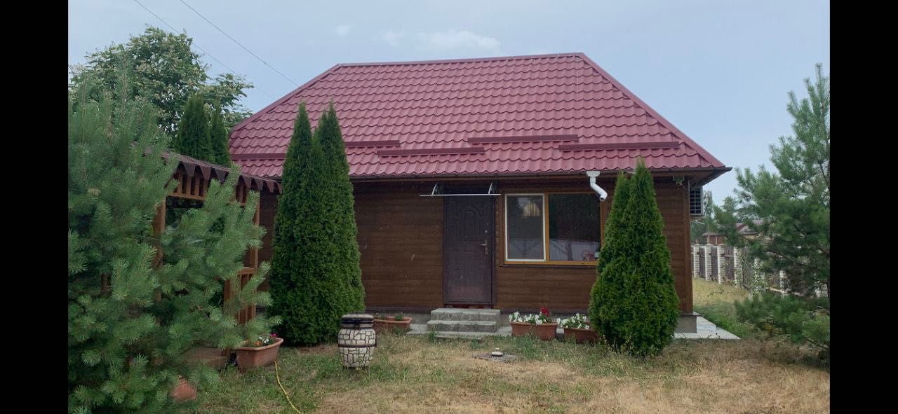 Продаж заміського будинку