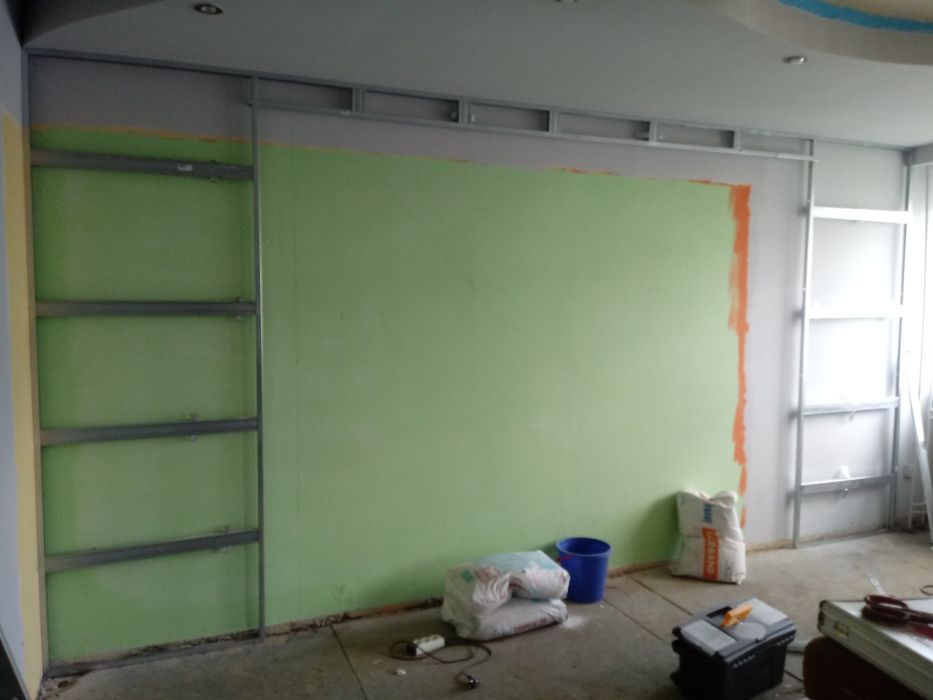 Malowanie, tapetowanie, remonty, wykończenia wnętrz,  montaż  paneli