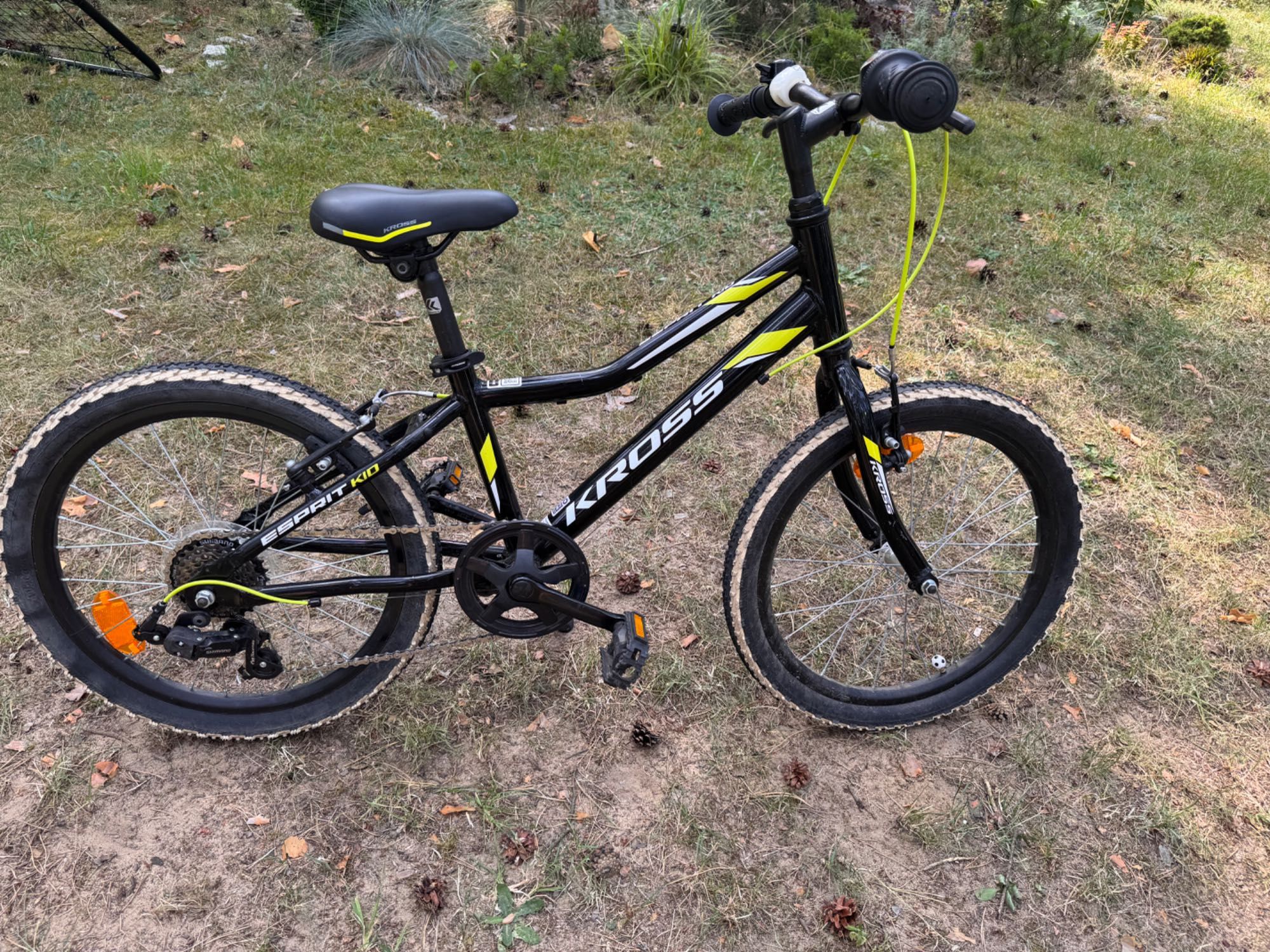 KROSS ESPRIT KID 20″ – czarno‑limonkowy - GRATIS KASK