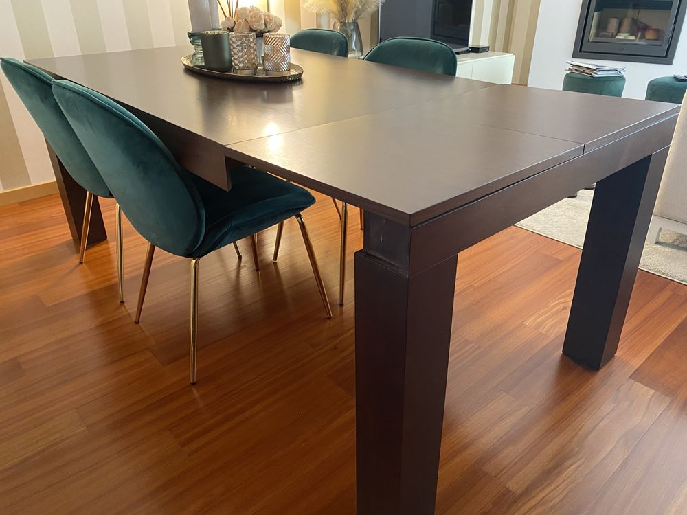 Mesa de madeira maciça extensivel  ee refeição sala