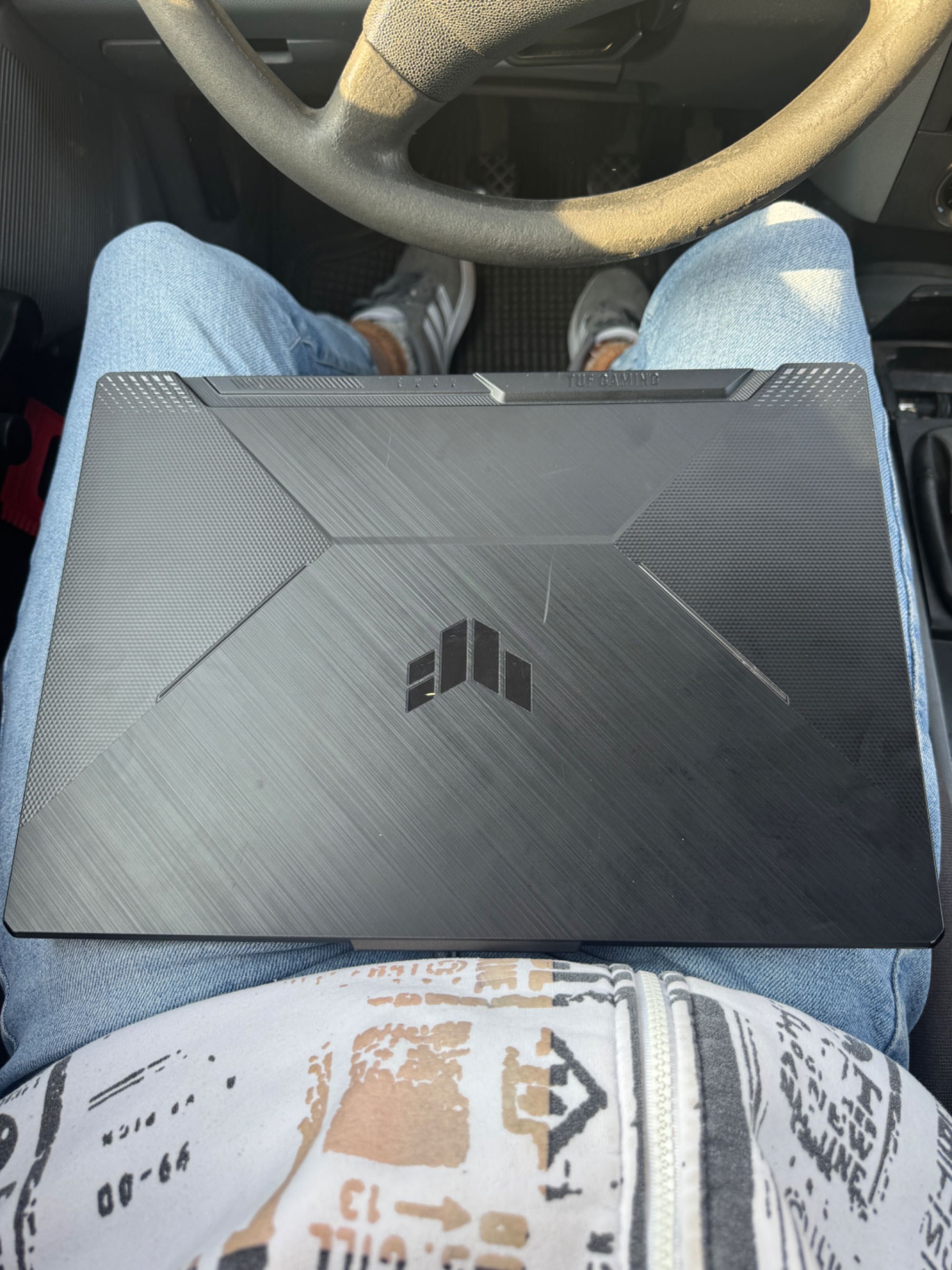 Laptop  gejmingowy