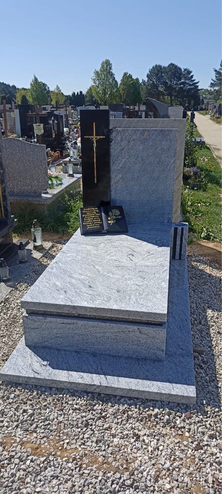 Pomniki granitowe/ pojedyncze, podwójne, urnowe