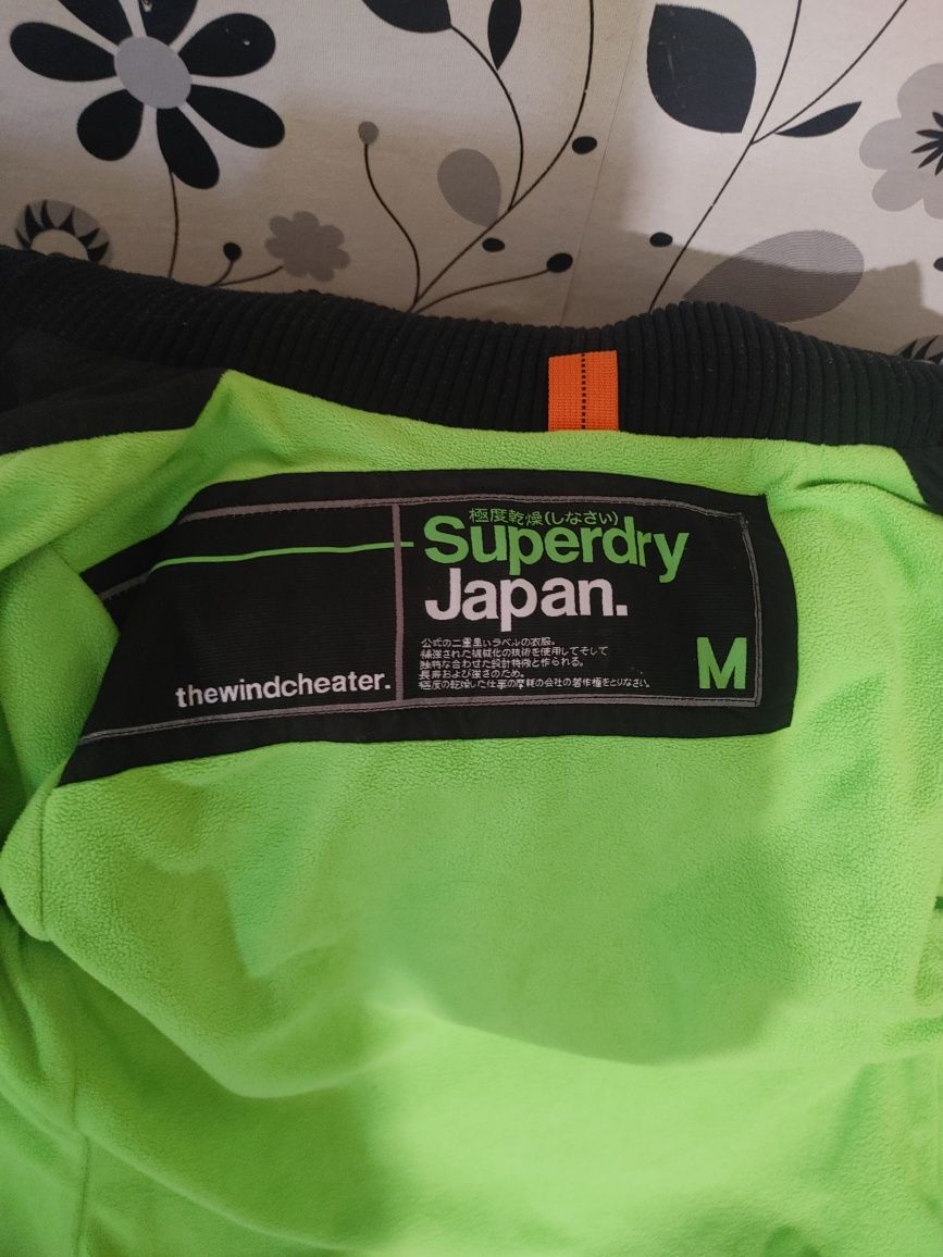 Продам куртку SuperDry Japan розмір М.