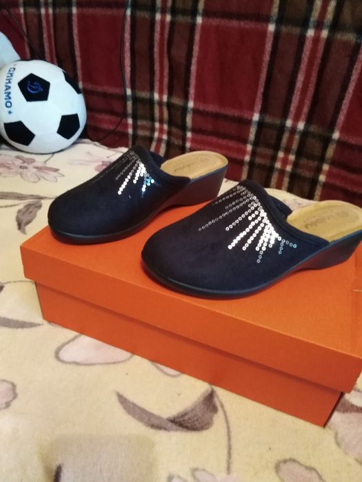 Капці на всі випадки життя