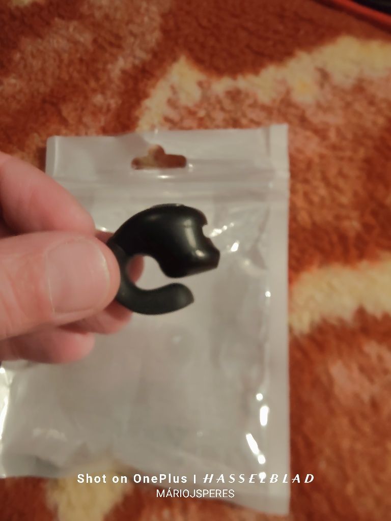 Auricular bluetooth tipo " brinco"