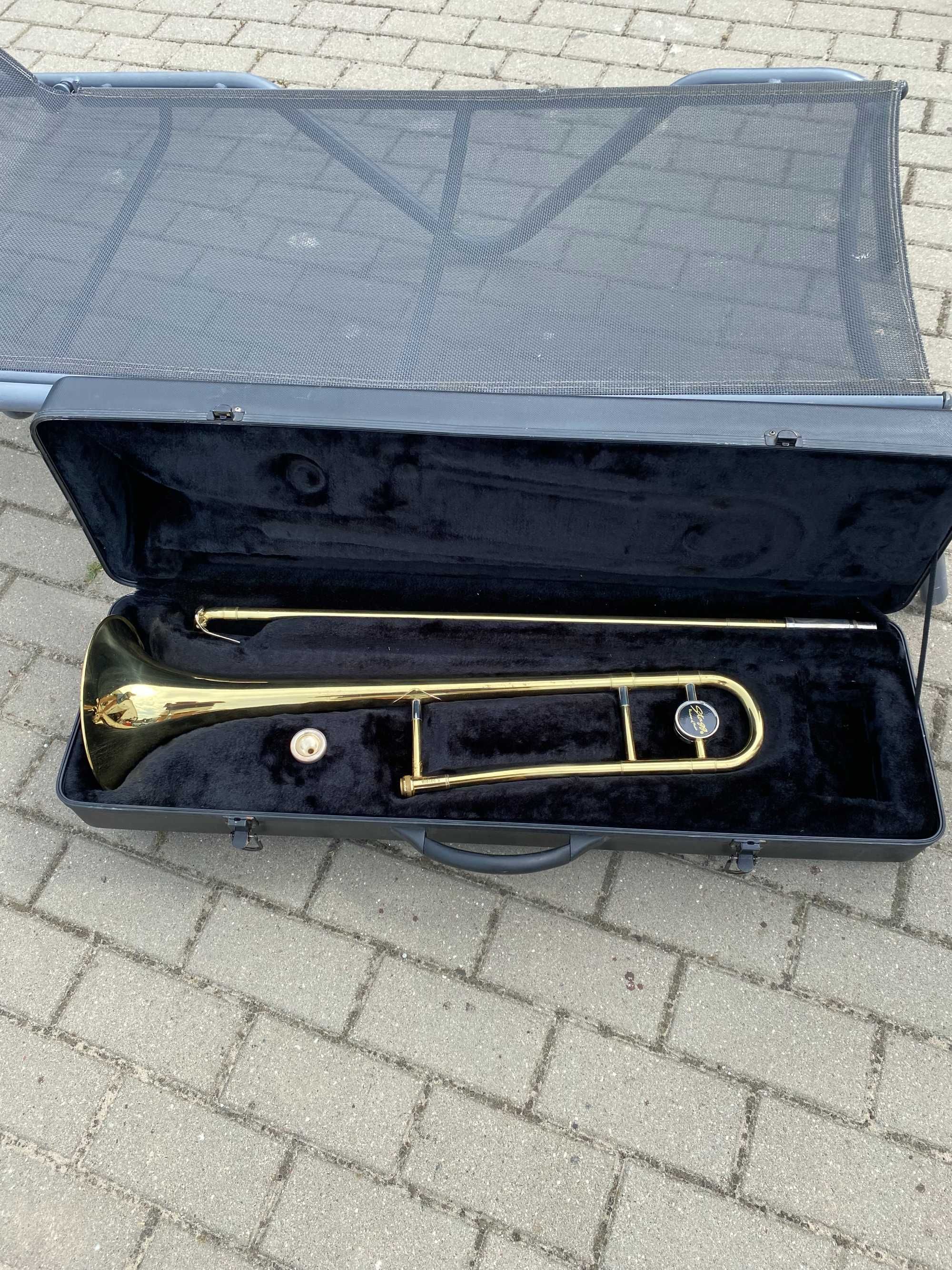 Puzon Stagg universe of music.N.D0107B
