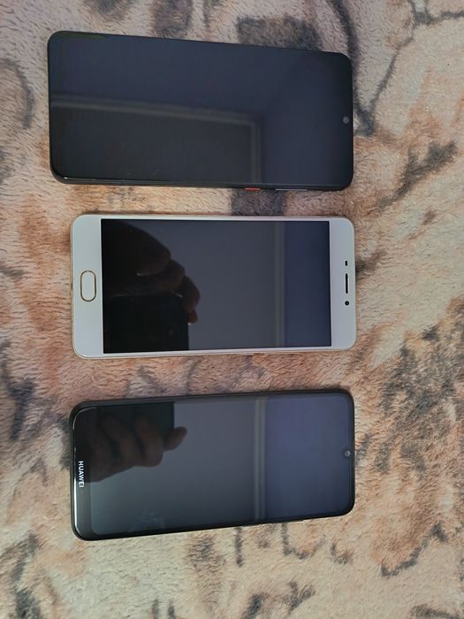 Продам одним лотом 3 телефона, Читаем описание.