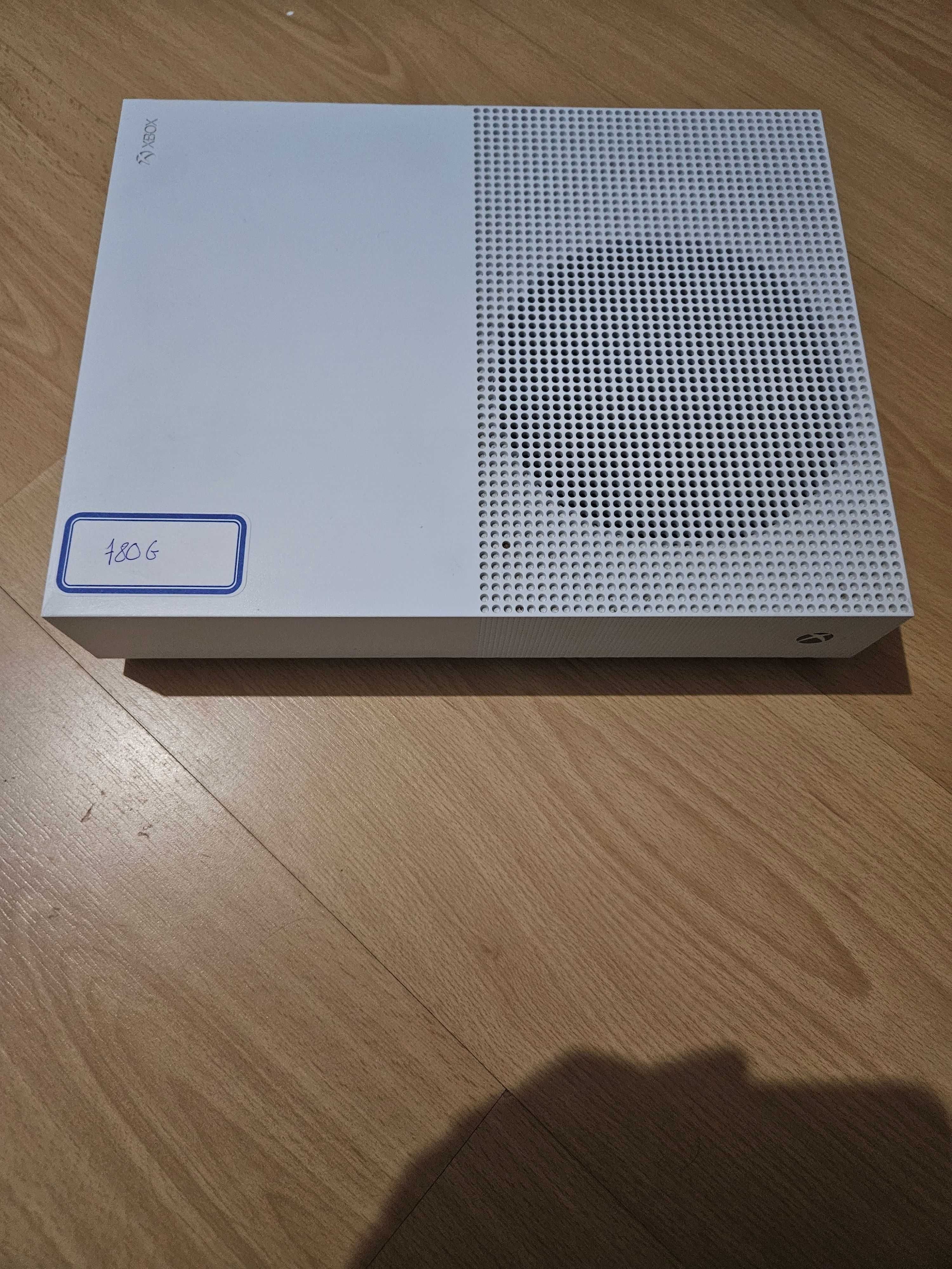Vendo XBOX ONE S Digital 1TB Excelente Estado C/Comando